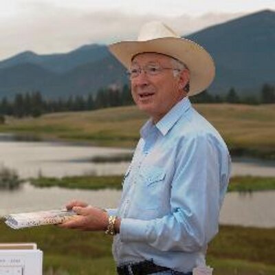 ¿Quién es Ken Salazar?