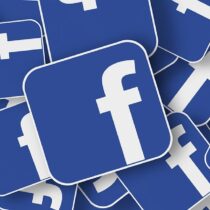 Facebook en busca de la juventud