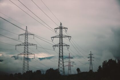 16 diputados del PRI podrían frenar la reforma eléctrica