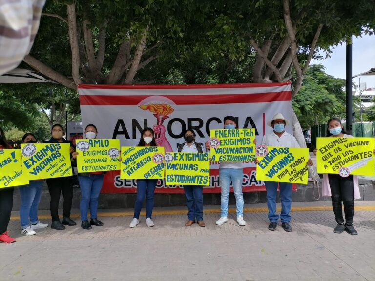 #VacunaParaEstudiantes, por el no regreso a clases presenciales