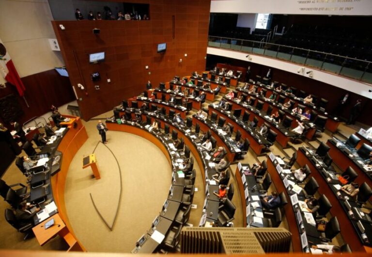 Senado aprueba Ley de Juicio Político. La oposición defendió soberanía de los estados