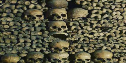 Les Catacombes: la Necrópolis de París