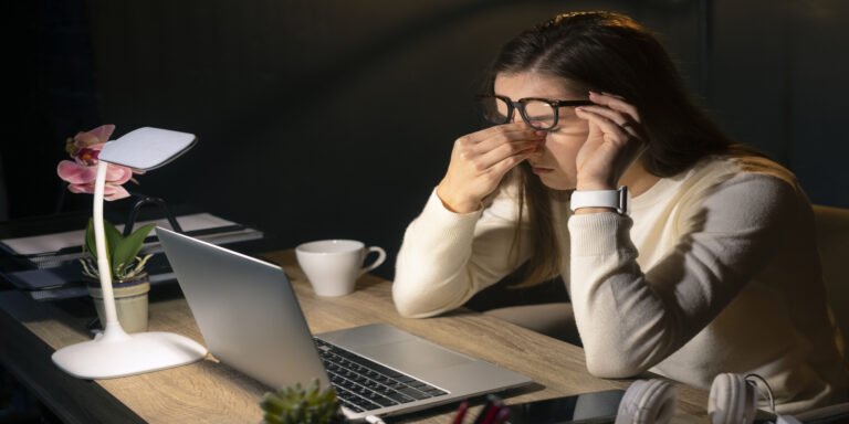 La fatiga digital : Cuando tu mente te pide un respiro del celular