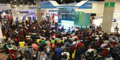 Más allá del stand: lleva tu marca al próximo nivel con redes sociales