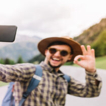 Vivir vs. Subir: ¿estamos disfrutando o solo documentando?