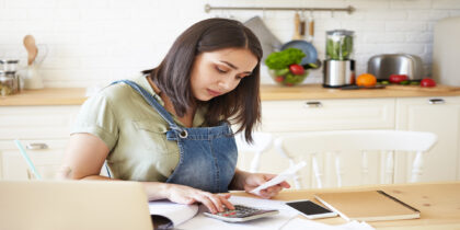 ¿Por qué es clave aprender a manejar el dinero desde jóvenes?