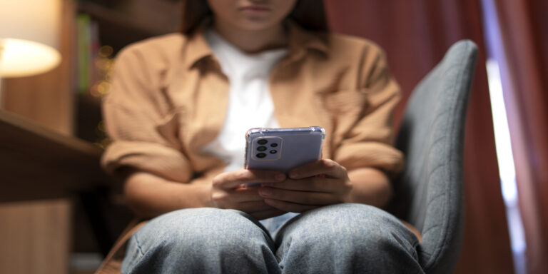 Cómo afecta el uso excesivo del celular