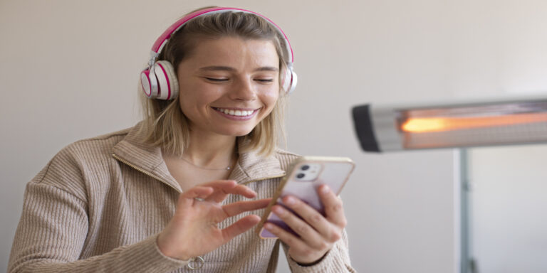 Cómo influye la música en campañas digitales